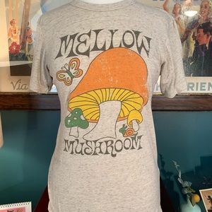 Mellow mushroom tee